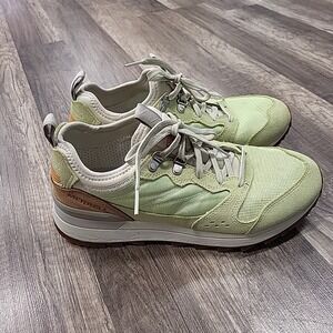 Merrell Authentic Outdoors womne's Sneakers, Green, Size 9.5